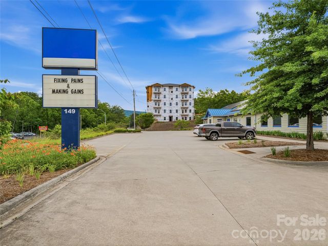 149 New Leicester Highway, Asheville, NC 28806