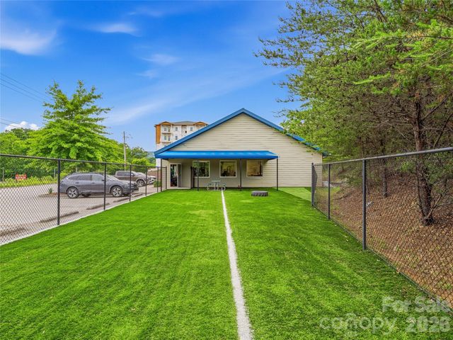 149 New Leicester Highway, Asheville, NC 28806