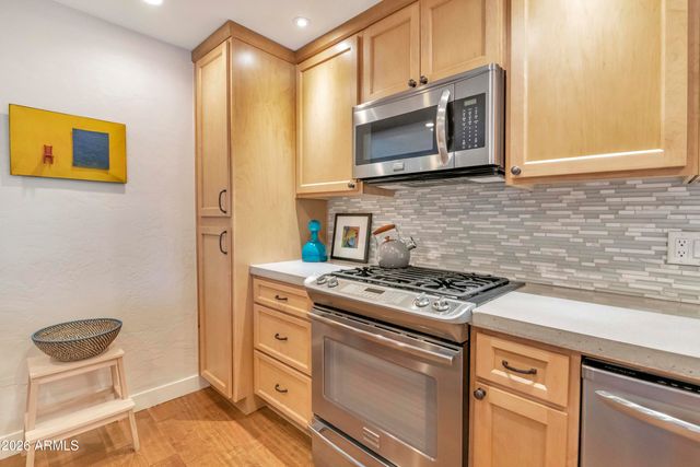 514 W 11TH Street W, Tempe, AZ 85281