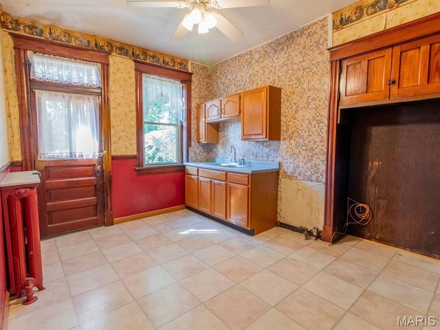 4152 Hartford Street, St Louis, MO 63116