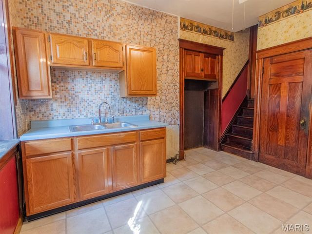4152 Hartford Street, St Louis, MO 63116