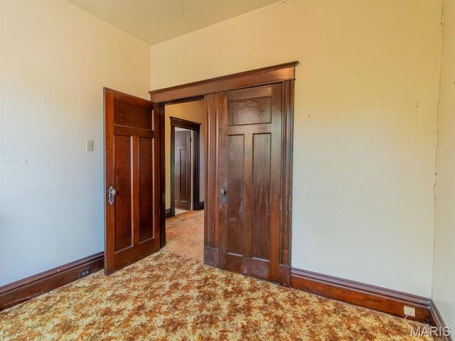 4152 Hartford Street, St Louis, MO 63116