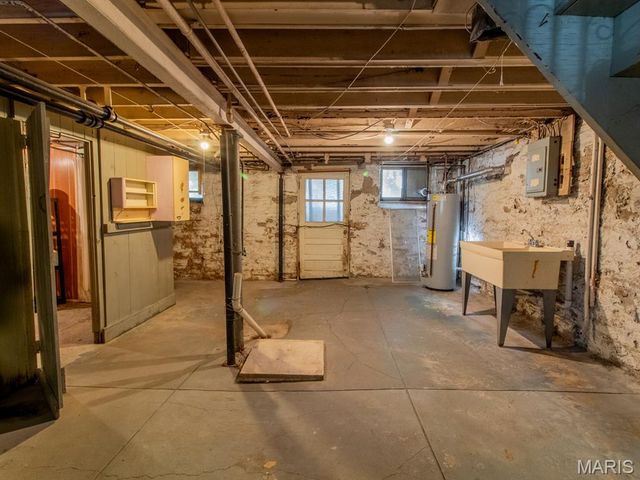 4152 Hartford Street, St Louis, MO 63116