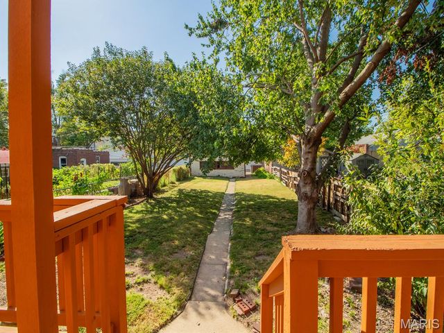 4152 Hartford Street, St Louis, MO 63116