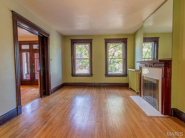 4152 Hartford Street, St Louis, MO 63116