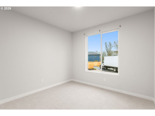 17335 Nw LOOMIS Ln, Portland, OR 97229