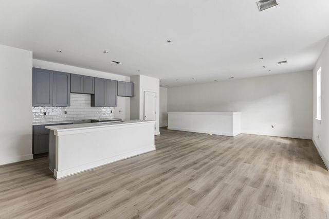 2037 Oak Forest Drive A-B, Houston, TX 77018