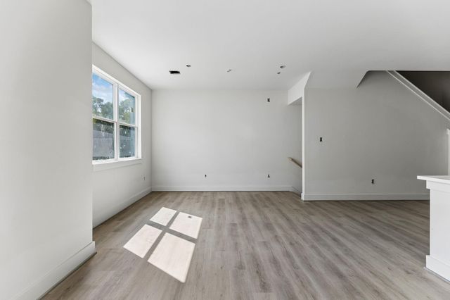 2037 Oak Forest Drive A-B, Houston, TX 77018