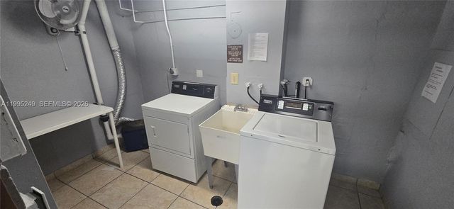 601 Three Islands Blvd 107, Hallandale Beach, FL 33009