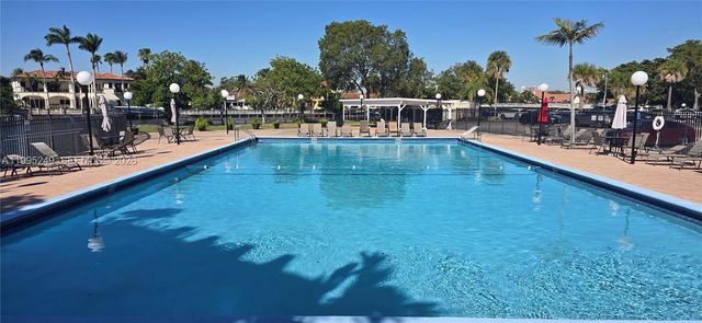 601 Three Islands Blvd 107, Hallandale Beach, FL 33009