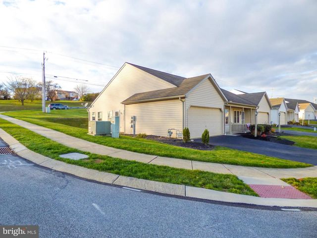699 HAYLEY RD, York, PA 17404