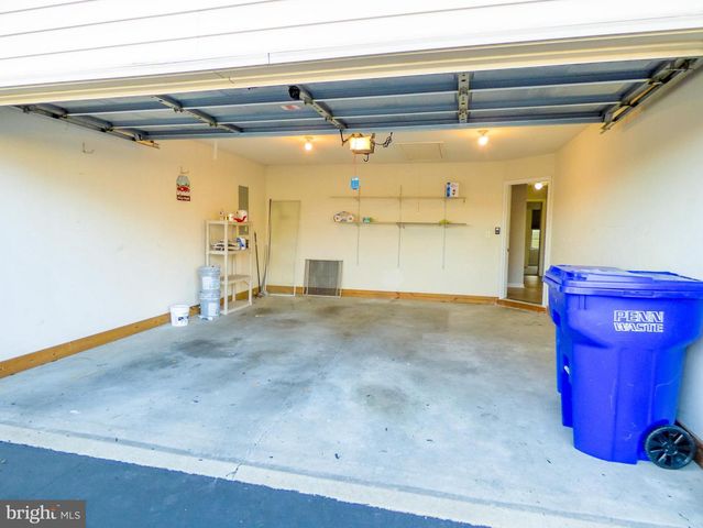 699 HAYLEY RD, York, PA 17404