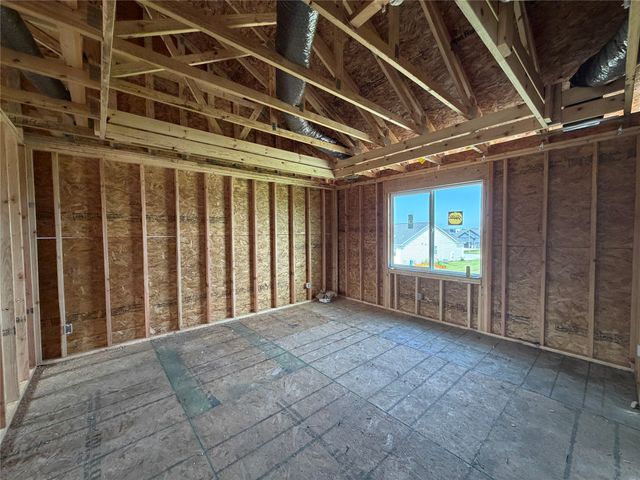 645 NW Georgetown Drive, Waukee, IA 50263