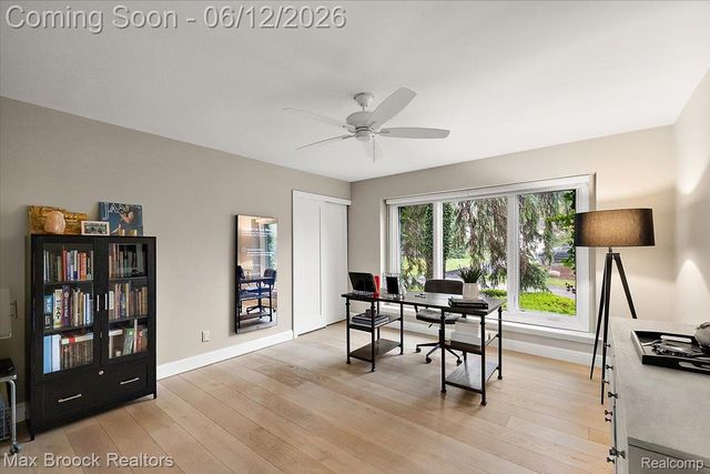 2999 Bloomfield Park Drive, West Bloomfield Charter Township, MI 48323