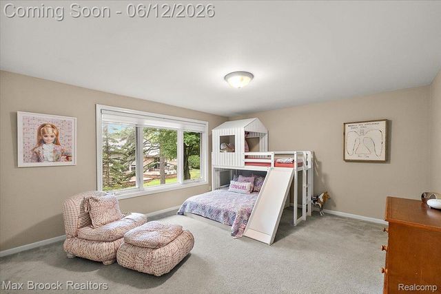 2999 Bloomfield Park Drive, West Bloomfield Charter Township, MI 48323