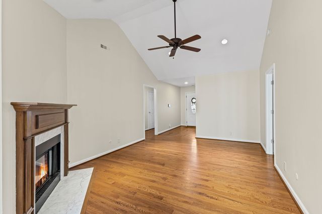 2609 Oak Forest Dr, Antioch, TN 37013