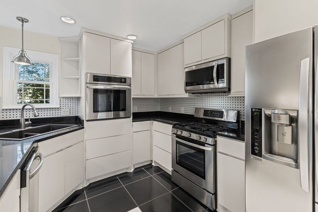 2609 Oak Forest Dr, Antioch, TN 37013