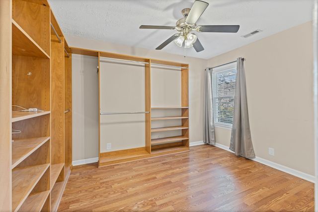 2609 Oak Forest Dr, Antioch, TN 37013