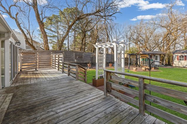 2609 Oak Forest Dr, Antioch, TN 37013