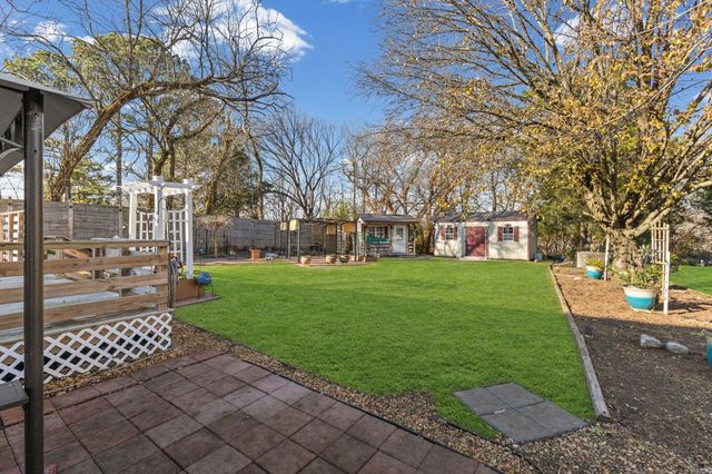 2609 Oak Forest Dr, Antioch, TN 37013