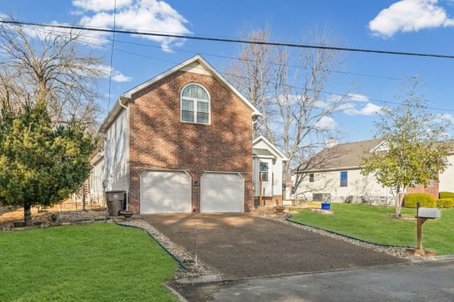 2609 Oak Forest Dr, Antioch, TN 37013