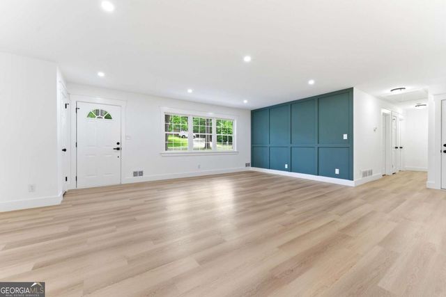 3131 Woods Lane SW, Marietta, GA 30060