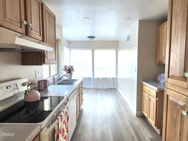 13215 Village 13, Camarillo, CA 93012