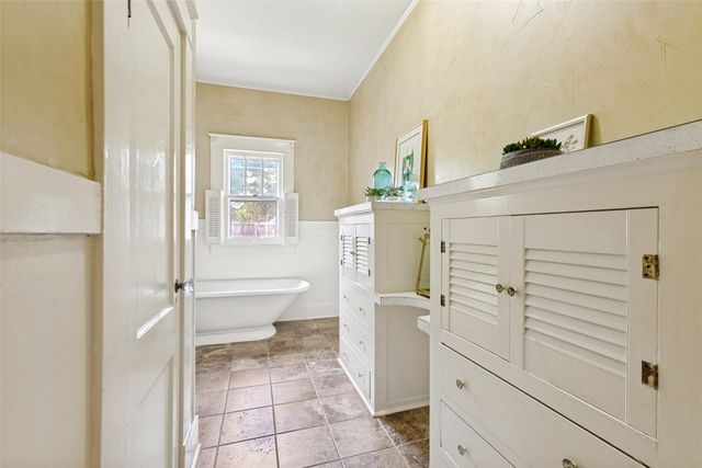 416 S 11th Street, Garland, TX 75040