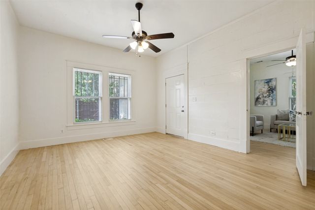 416 S 11th Street, Garland, TX 75040
