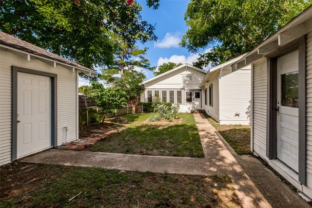 416 S 11th Street, Garland, TX 75040