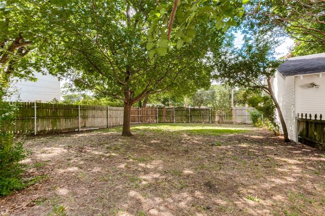 416 S 11th Street, Garland, TX 75040
