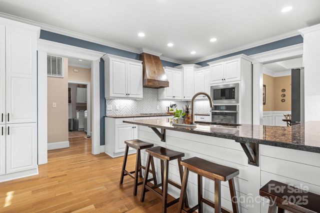 2456 West Nicole Lane, Denver, NC 28037