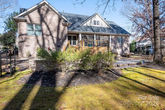 2456 West Nicole Lane, Denver, NC 28037