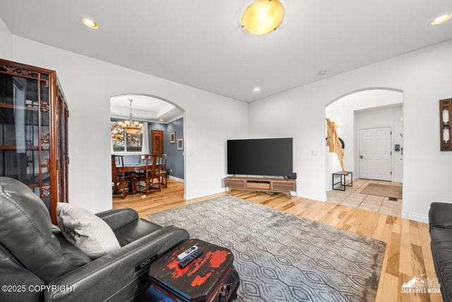 5767 Cobbler Drive, Anchorage, AK 99502