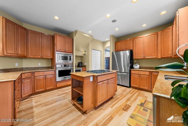 5767 Cobbler Drive, Anchorage, AK 99502