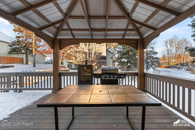 5767 Cobbler Drive, Anchorage, AK 99502