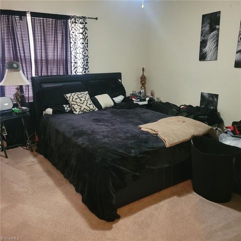 1315 Meadowview Road E, Greensboro, NC 27403