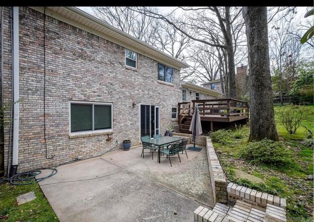 2 Highwood Drive, Little Rock, AR 72205