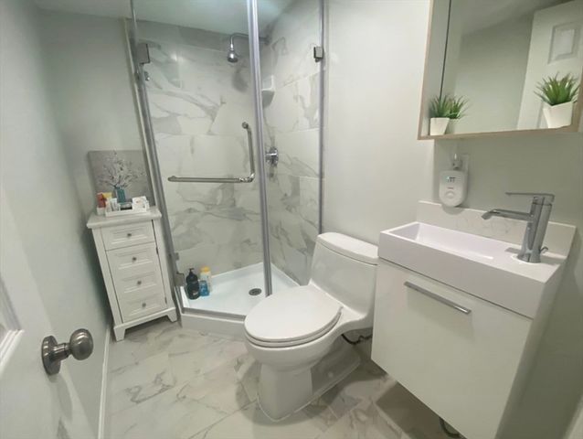 113 Nottinghill Rd, Boston B, Boston, MA 02135