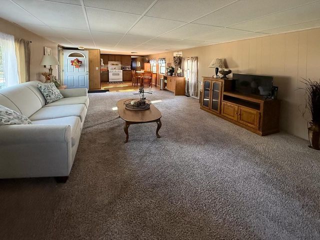 18520 CTH R, Denmark, WI 54208