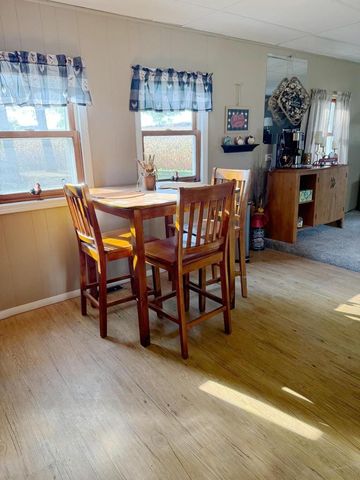 18520 CTH R, Denmark, WI 54208