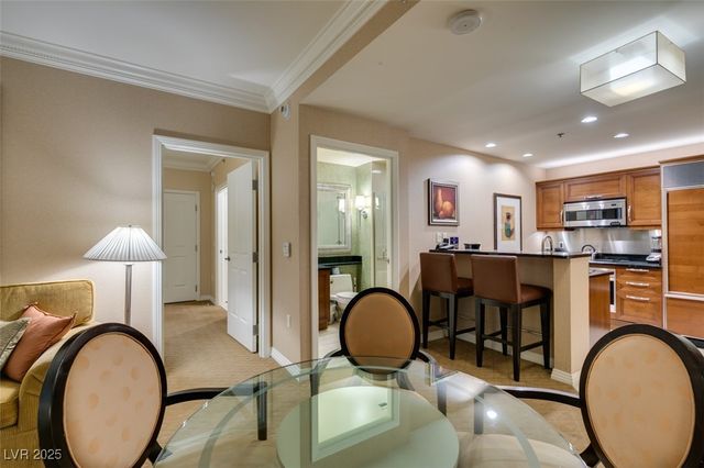 145 HARMON Avenue 1521, Las Vegas, NV 89109