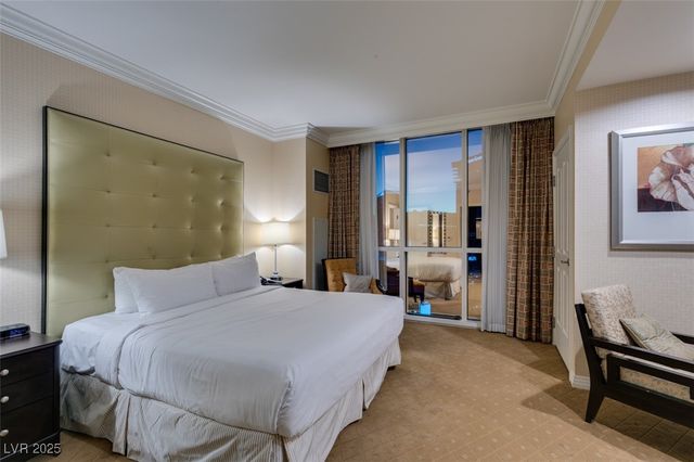 145 HARMON Avenue 1521, Las Vegas, NV 89109