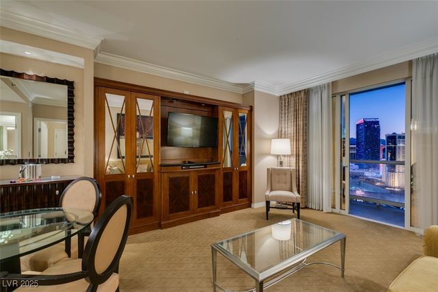 145 HARMON Avenue 1521, Las Vegas, NV 89109