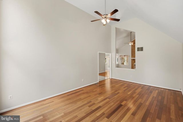 7426 OAKCREST LN, Clarksville, MD 21029