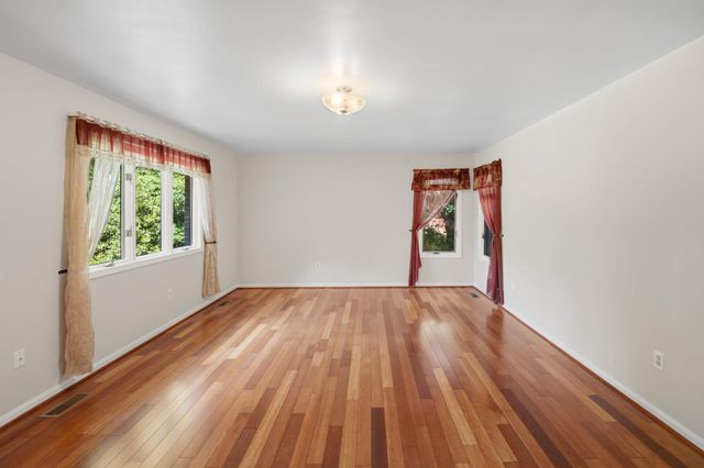 7426 OAKCREST LN, Clarksville, MD 21029