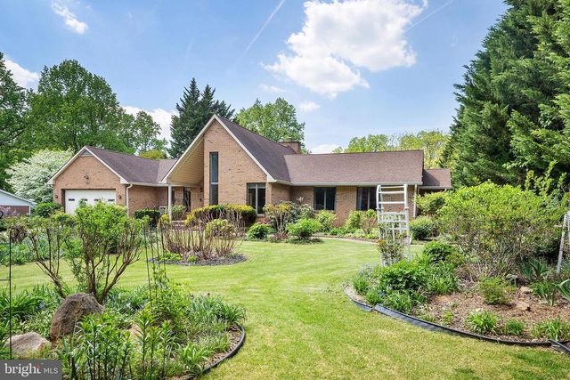 7426 OAKCREST LN, Clarksville, MD 21029