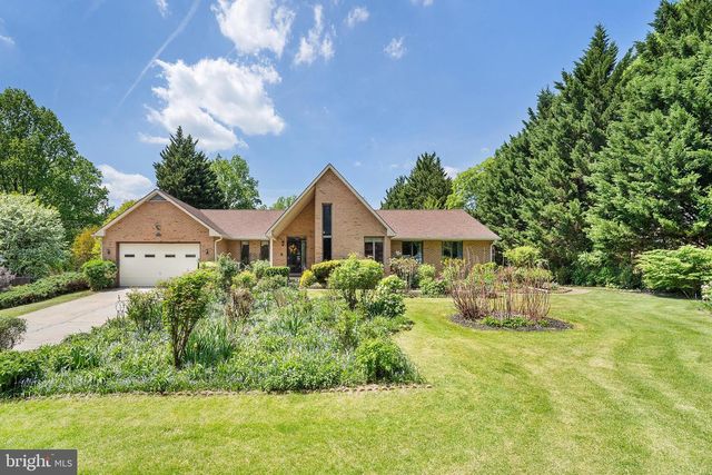 7426 OAKCREST LN, Clarksville, MD 21029