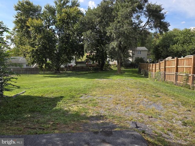 5335 GERMAIN ST, Stephens City, VA 22655