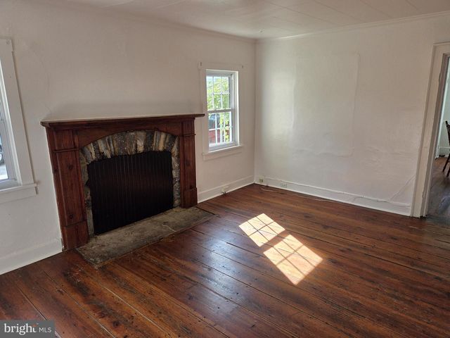 5335 GERMAIN ST, Stephens City, VA 22655